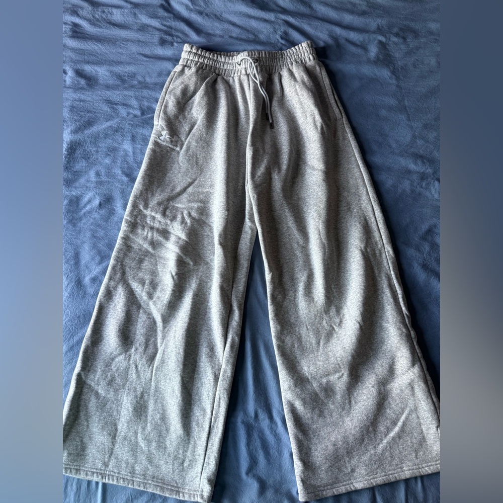 Under Armour Light Gray Logo Sweatpants S